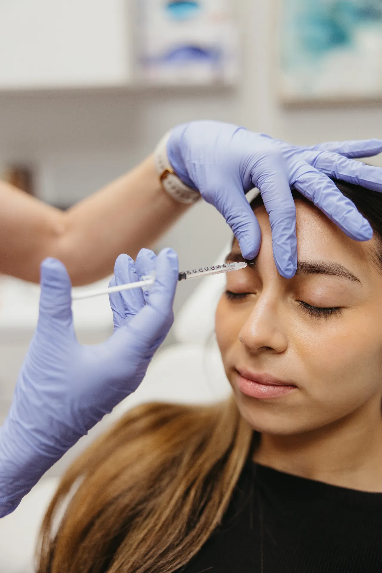 An Encompass Wellness & Aesthetics customer receiving Neuromodulator Anti-Aging treatment.