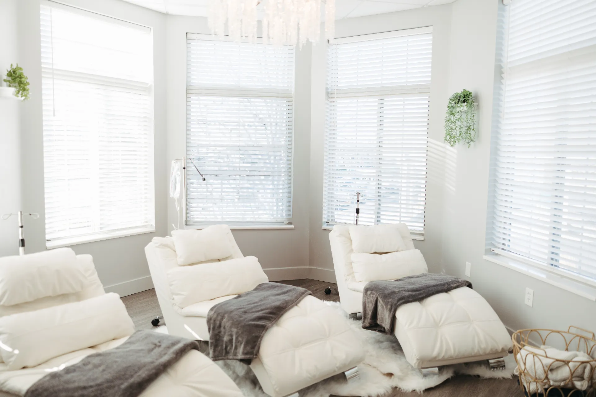 The relaxing IV Therapy lounge at Encompass Wellness & Aesthetics' Sioux Falls location that you'll learn about.