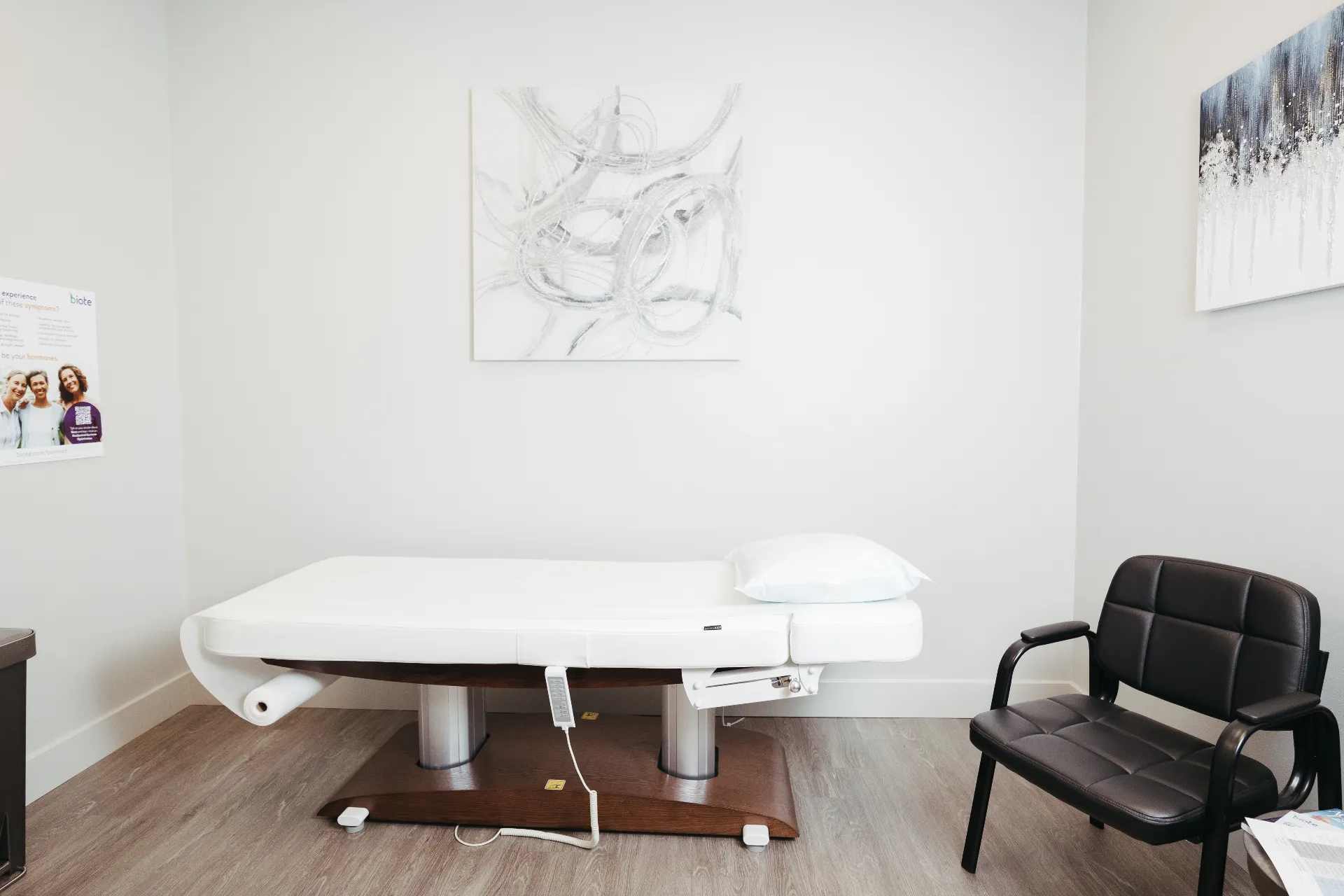 Encompass Wellness private room where OMG-Shot patients rest comfortably during their appointment